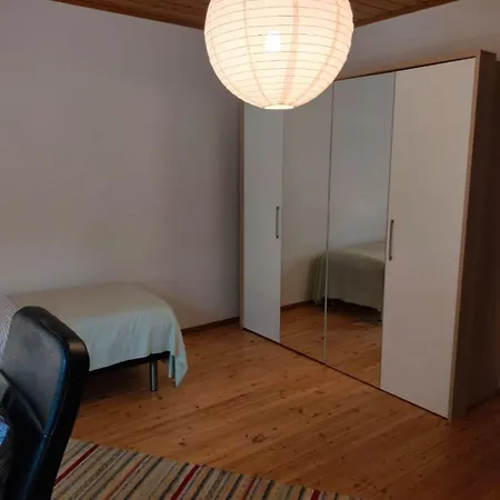 Appartamento Workstay, Peaceful Location, Free Parking And Housekeeping